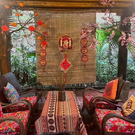 Vu Linh Palm House Homestay - Bungalow Yen Bai Extérieur photo