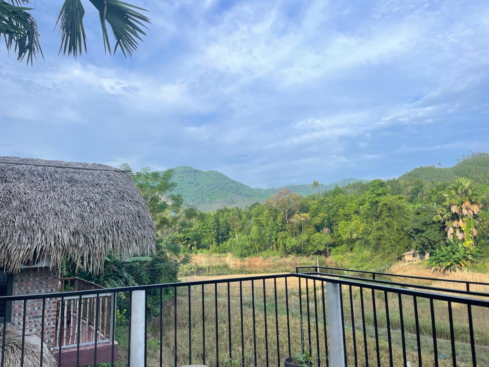 Vu Linh Palm House Homestay - Bungalow Yen Bai Extérieur photo