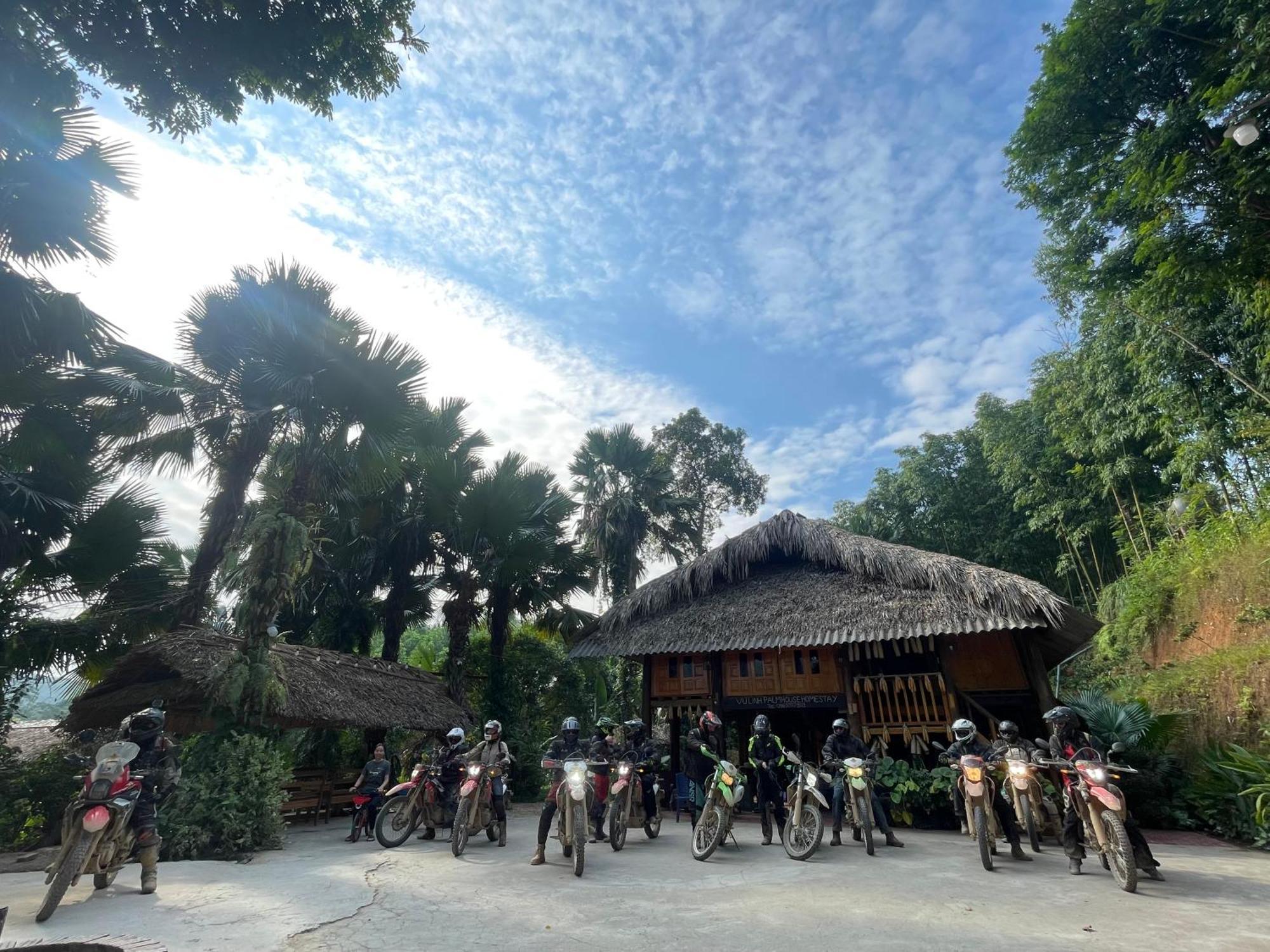 Vu Linh Palm House Homestay - Bungalow Yen Bai Extérieur photo
